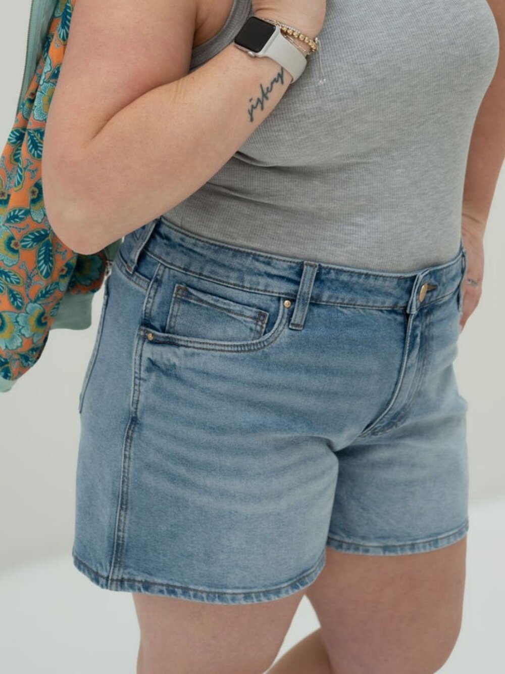 Jane High Rise Denim Shorts - Picture 2 of 3